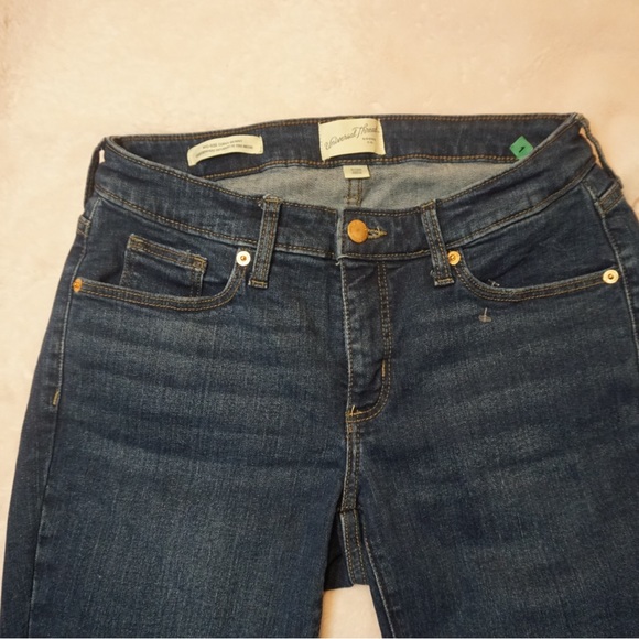 Jeans has not been used. Brand is a whole new day. Made in Pakistan - Picture 6 of 7